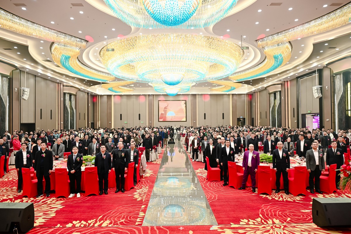 热烈祝贺2026年佛山市吴川商贸促进会年会圆满举办！