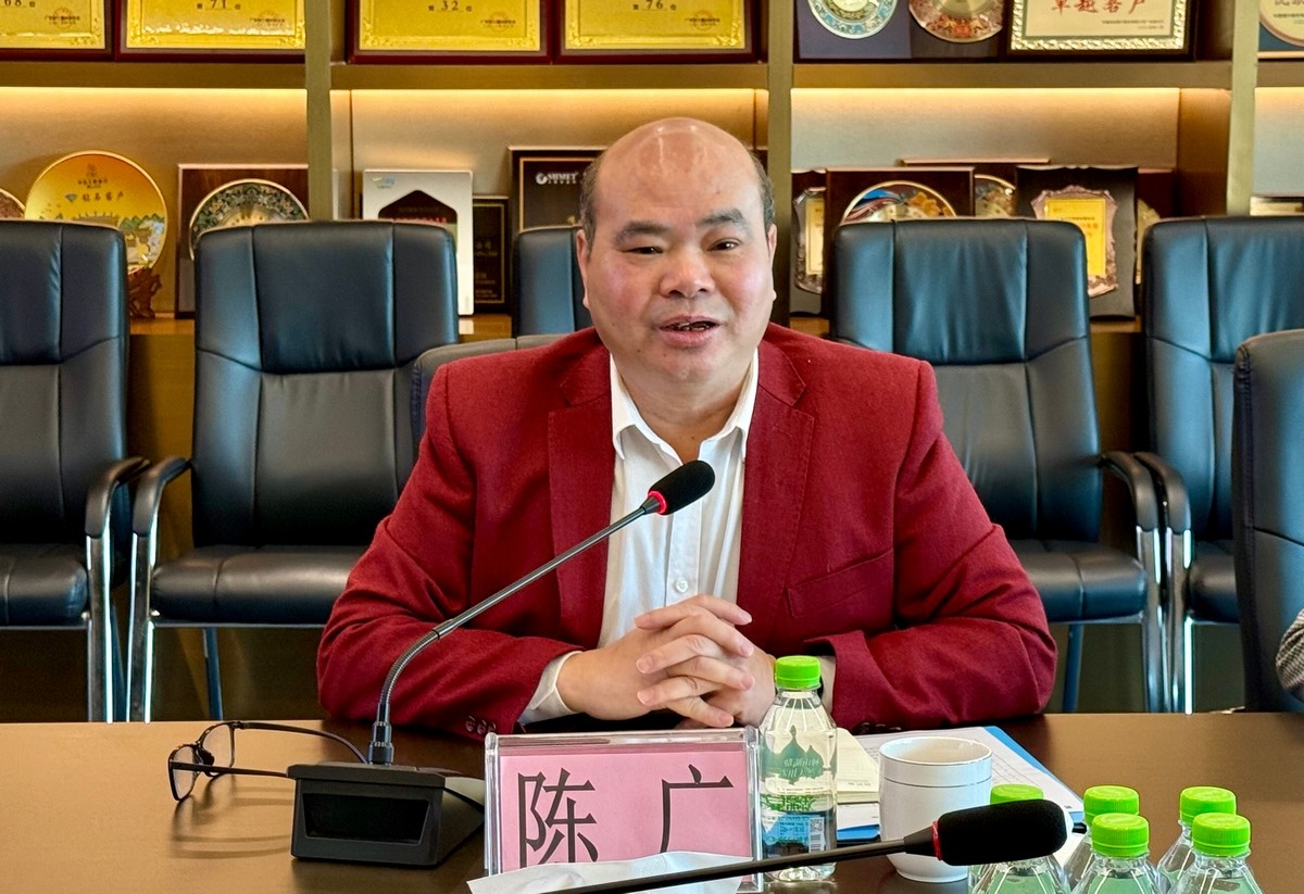 黔东南州人大常委会副主任、岑巩县委书记陈正锋率党政考察团莅临兴美集团考察交流