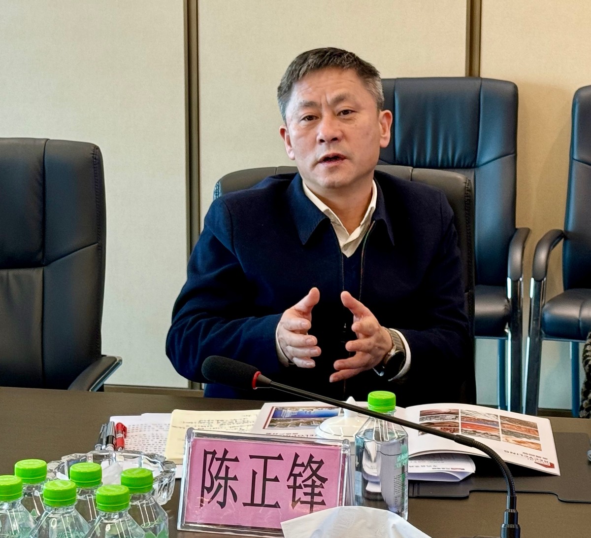 黔东南州人大常委会副主任、岑巩县委书记陈正锋率党政考察团莅临兴美集团考察交流